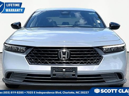 Used 2023 Honda Accord Sport image 2