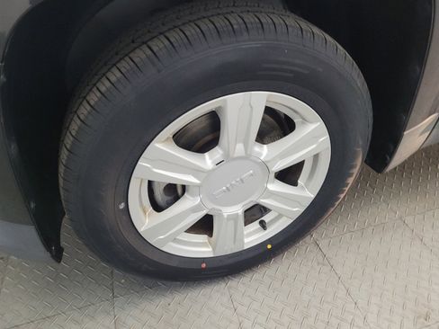 Used 2015 GMC Terrain SLE image 31