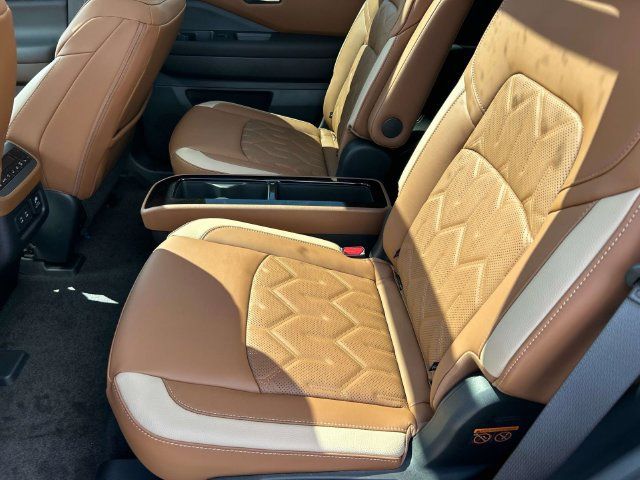 New 2026 Nissan Pathfinder Platinum AWD/4WD image 21