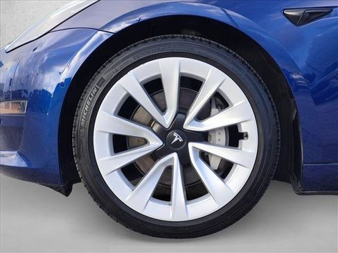 Used 2021 Tesla Model 3 Standard Range Plus RWD image 24