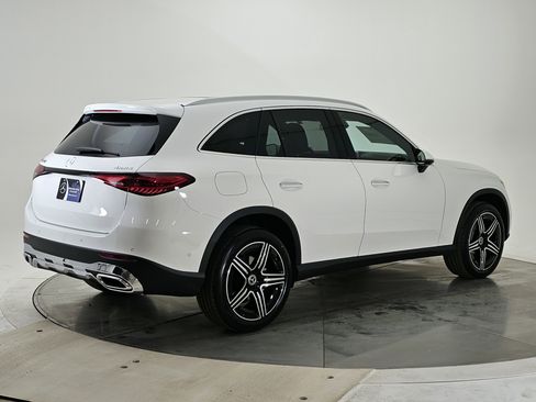 New 2026 Mercedes-Benz GLC 300 4MATIC image 3