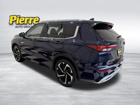 Used 2024 Mitsubishi Outlander SEL Black Edition image 2