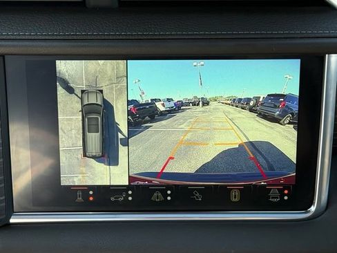 Used 2024 GMC Yukon XL Denali w/ Denali Reserve Package AWD/4WD image 19
