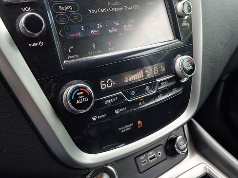 Used 2023 Nissan Murano SV AWD/4WD image 17