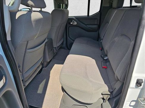 Used 2019 Nissan Frontier SV w/ Value Truck Package AWD/4WD image 18