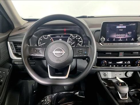 Used 2023 Nissan Rogue SV AWD/4WD image 5