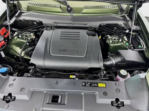 New 2026 Land Rover Defender 110 S image 32