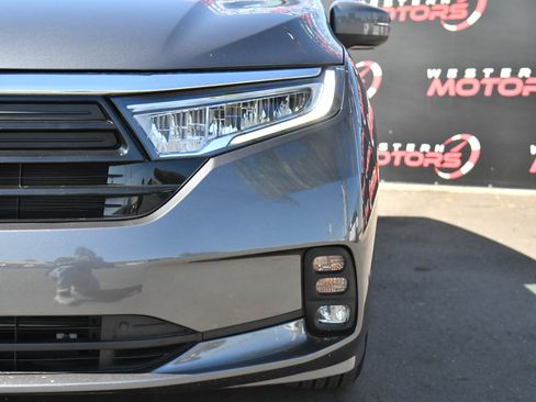 Used 2023 Honda Odyssey EX-L image 11