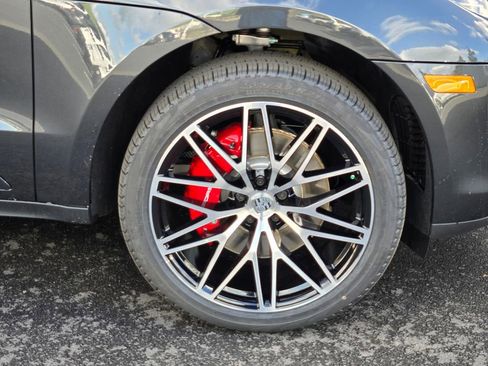 New 2026 Porsche Macan S image 11