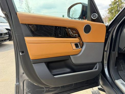 Used 2020 Land Rover Range Rover Autobiography image 8