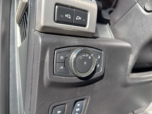 Used 2017 Ford F350 Platinum w/ Platinum Ultimate Package image 17