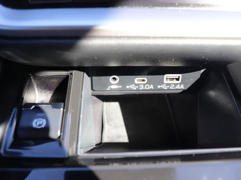 Used 2024 Subaru Outback Limited image 38