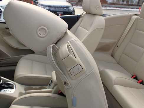 Used 2009 Volkswagen Eos Komfort image 36