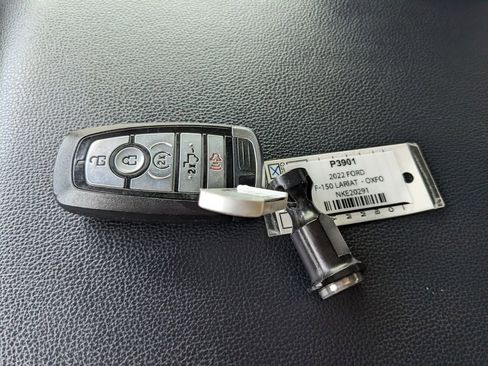 Used 2022 Ford F150 Lariat w/ FX4 Off-Road Package image 43