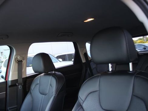 Certified 2023 Kia Sorento S AWD/4WD image 23