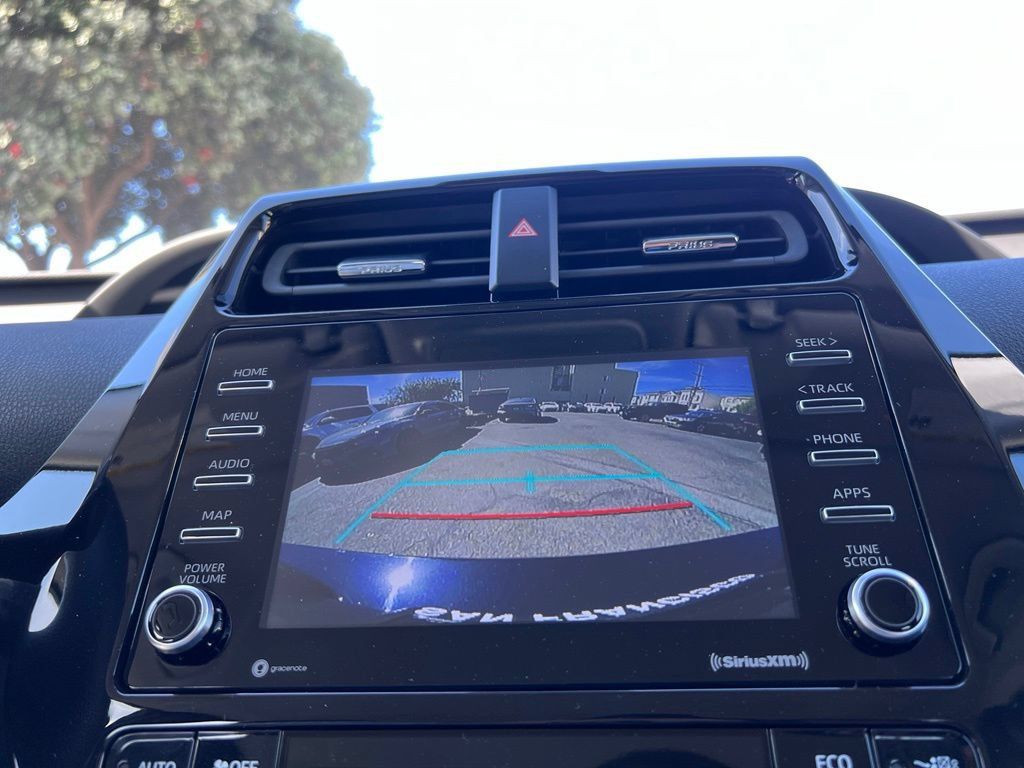 Certified 2022 Toyota Prius LE FWD image 27
