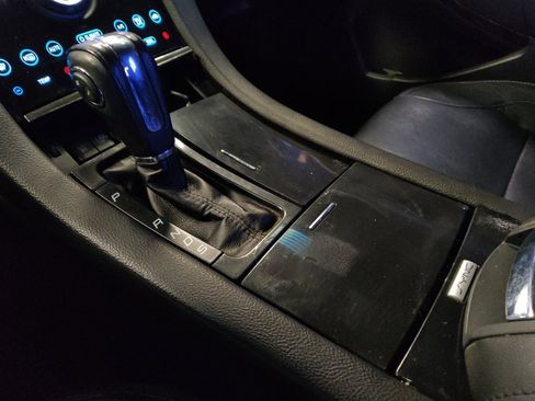 Used 2016 Ford Taurus Limited w/ Equipment Group 301A image 26