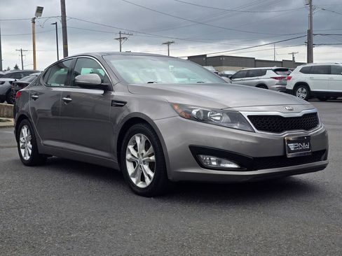 Used 2013 Kia Optima EX w/ Premium Pkg FWD image 4
