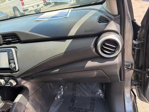 Used 2021 Nissan Versa S FWD image 26