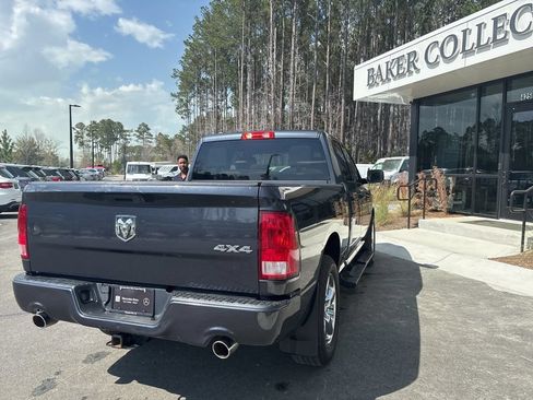 Used 2019 RAM 1500 Express w/ Express Value Package AWD/4WD image 7