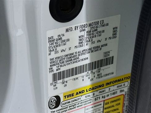 Used 2017 Ford Expedition XLT image 23