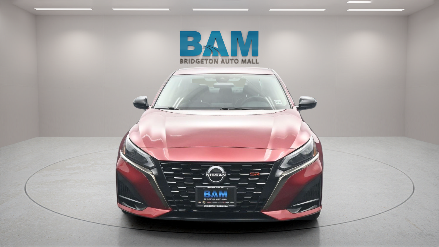 Used 2023 Nissan Altima 2.5 SR AWD/4WD image 2