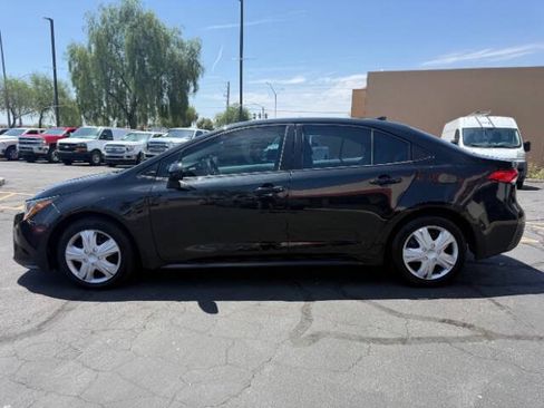 Used 2020 Toyota Corolla LE FWD image 6
