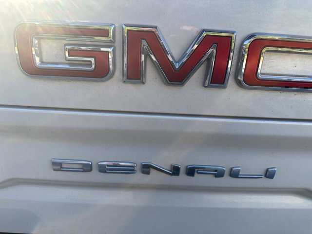 Used 2025 GMC Sierra 1500 Denali w/ Denali Reserve Package AWD/4WD image 9