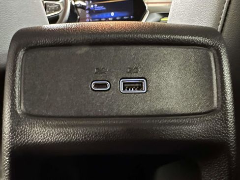 Used 2024 Chevrolet Trax ACTIV FWD image 16