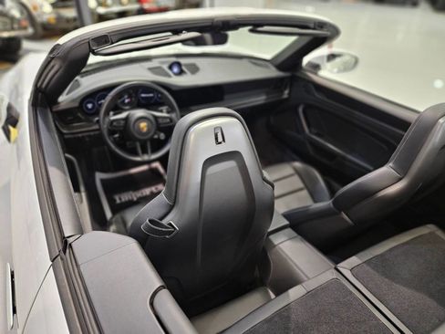 Used 2022 Porsche 911 Carrera GTS 2dr Cabriolet image 33