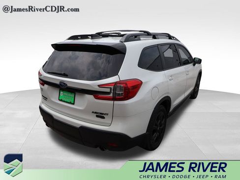 Used 2023 Subaru Ascent Onyx Edition AWD/4WD image 5