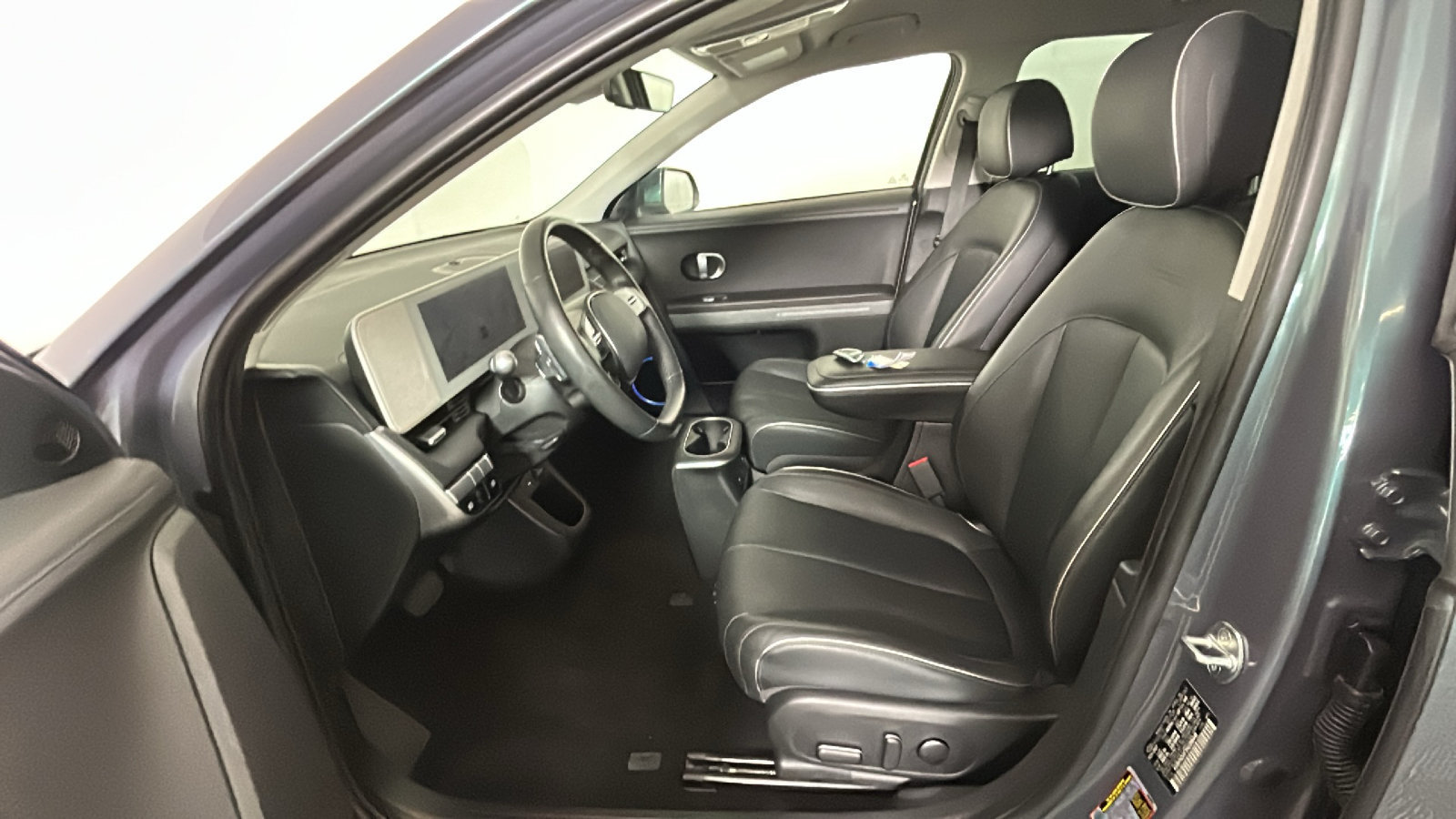 Used 2022 Hyundai Ioniq 5 SEL w/ Cargo Package AWD/4WD image 14