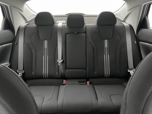New 2025 Hyundai Elantra SEL FWD image 16