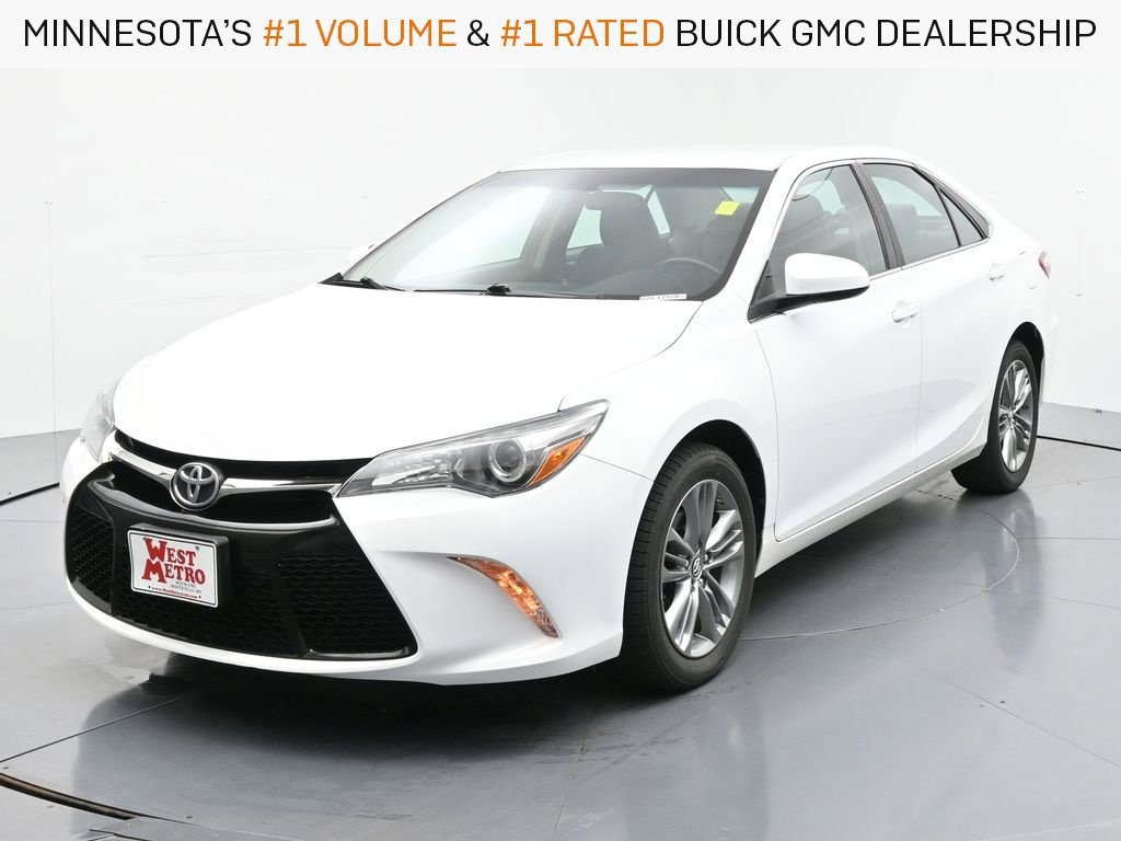 Used 2017 Toyota Camry SE FWD image 1