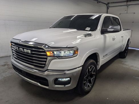 Used 2025 RAM 1500 Laramie AWD/4WD image 11