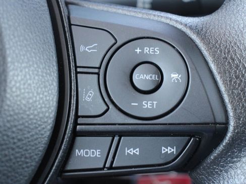 Certified 2025 Toyota RAV4 LE FWD image 24