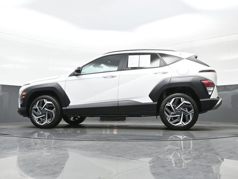 Used 2026 Hyundai Kona SEL Premium AWD/4WD image 27