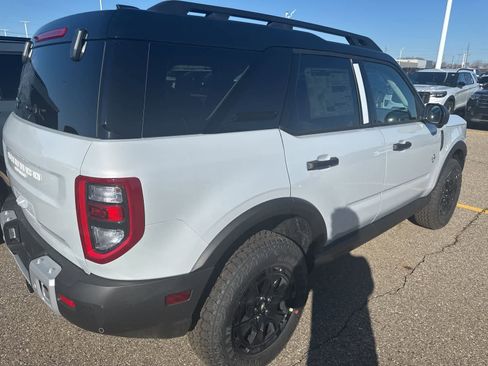 New 2026 Ford Bronco Sport Outer Banks w/ Sasquatch Outer Banks Package image 10