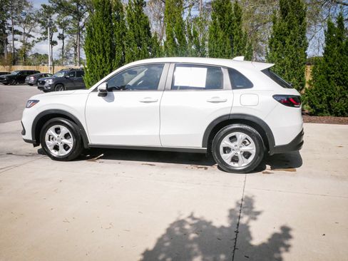 Used 2023 Honda HR-V LX image 7