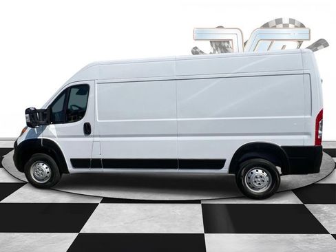 Used 2023 RAM ProMaster 2500 FWD image 4