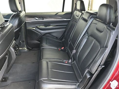 Used 2023 Jeep Grand Cherokee L Limited AWD/4WD image 14