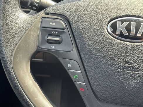 Used 2017 Kia Forte LX FWD image 22