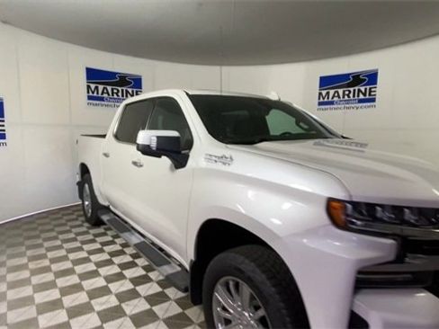 Used 2019 Chevrolet Silverado 1500 High Country w/ Technology Package image 4