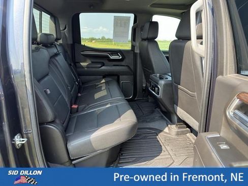 Certified 2022 GMC Sierra 1500 SLT w/ SLT Premium Plus Package AWD/4WD image 17