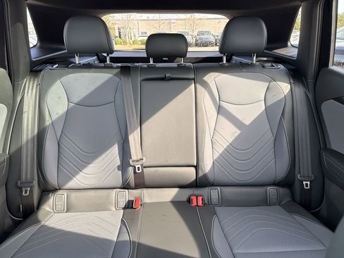 New 2026 Volkswagen Tiguan SE R-Line image 30