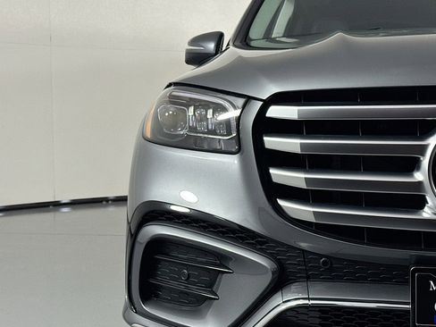 New 2026 Mercedes-Benz GLS 450 4MATIC image 14