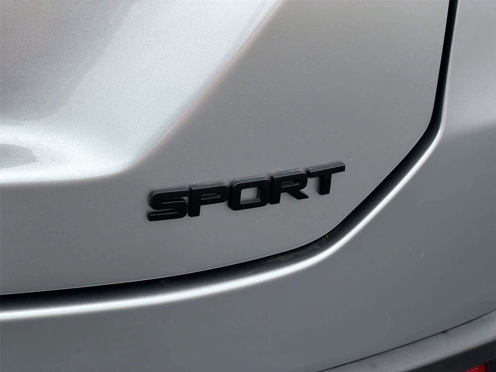 Used 2024 Honda Pilot Sport image 8