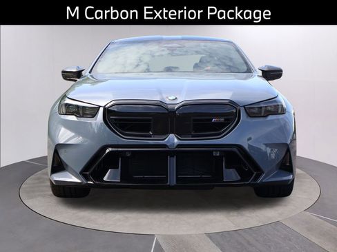 New 2026 BMW M5 w/ Carbon Package image 3