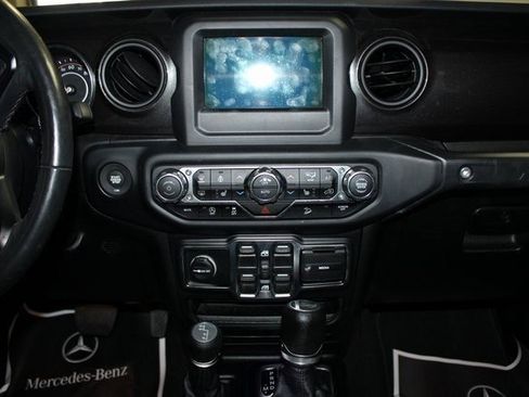 Used 2020 Jeep Wrangler Unlimited Sport image 15