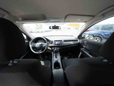 Used 2016 Honda HR-V LX image 19